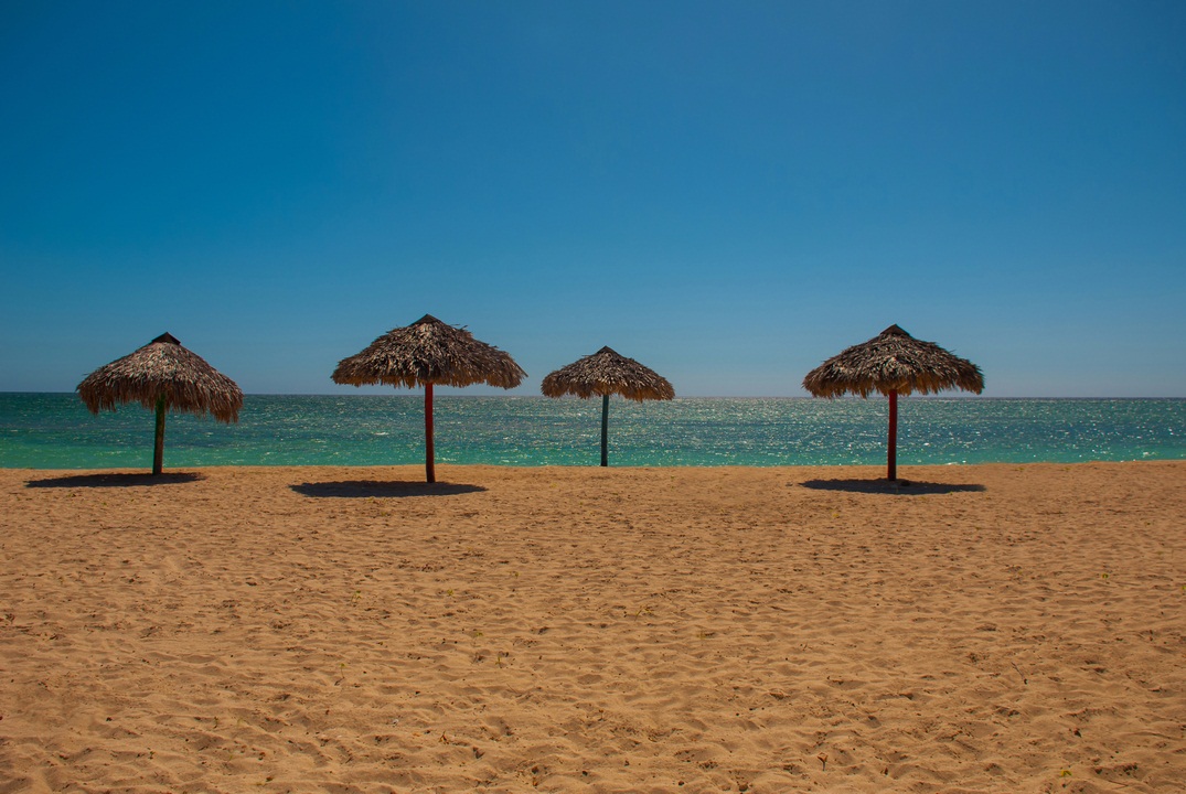 Феодосия: фото отдыха 2024 - красивые места, набережная и пляжи.